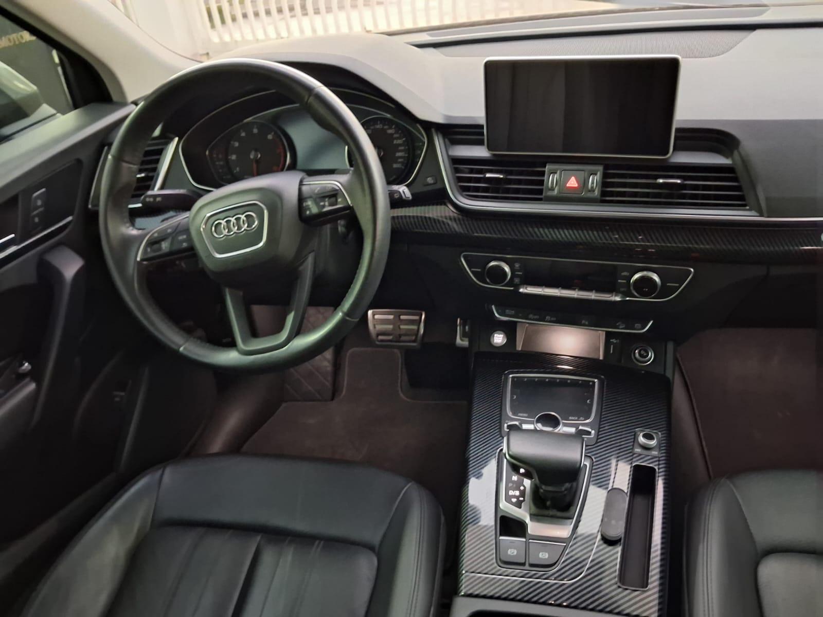Audi Q5 - foto 14
