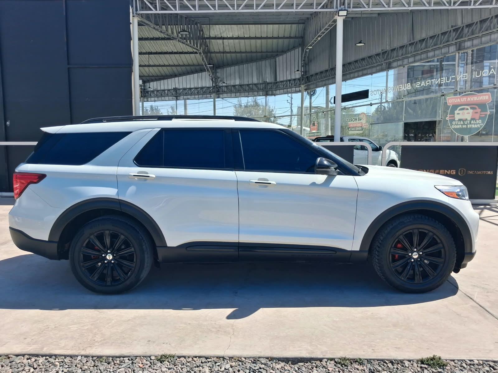 Ford Explorer - foto 4