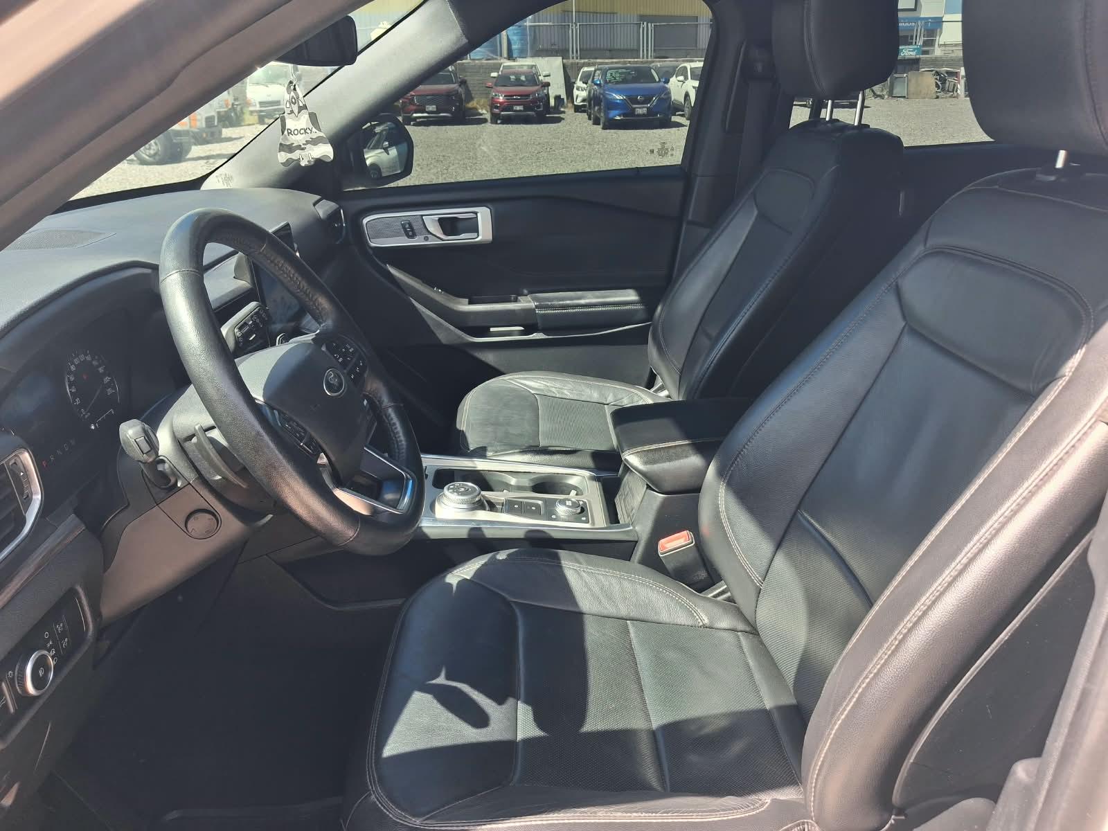 Ford Explorer - foto 13