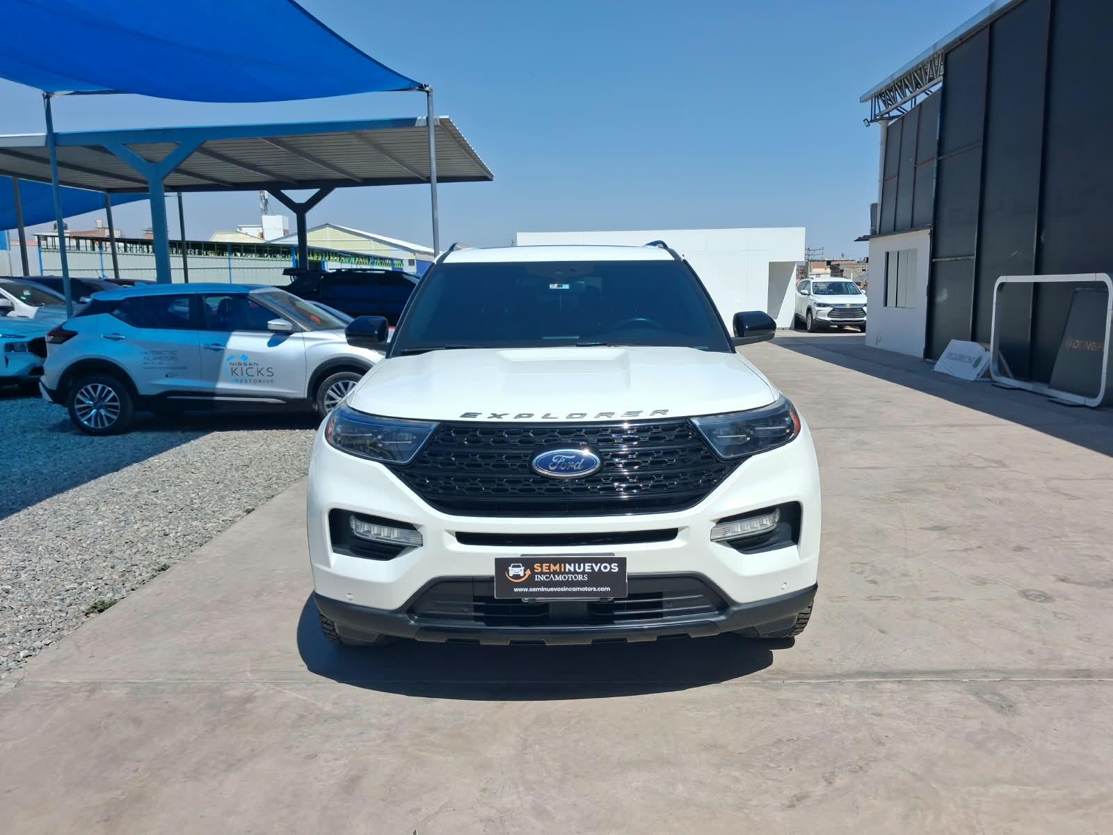 Ford Explorer - foto 2