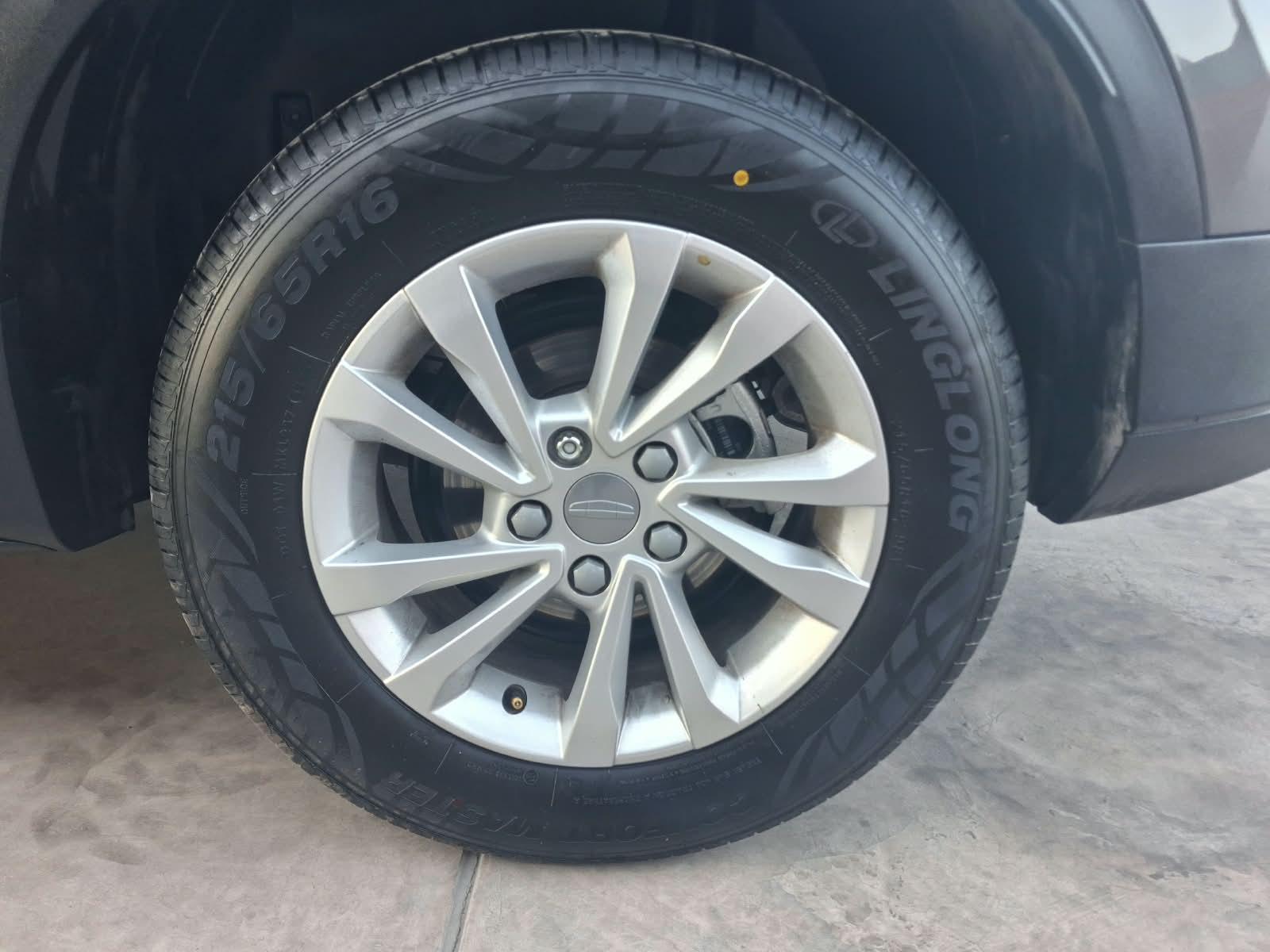 Geely Coolray - foto 6