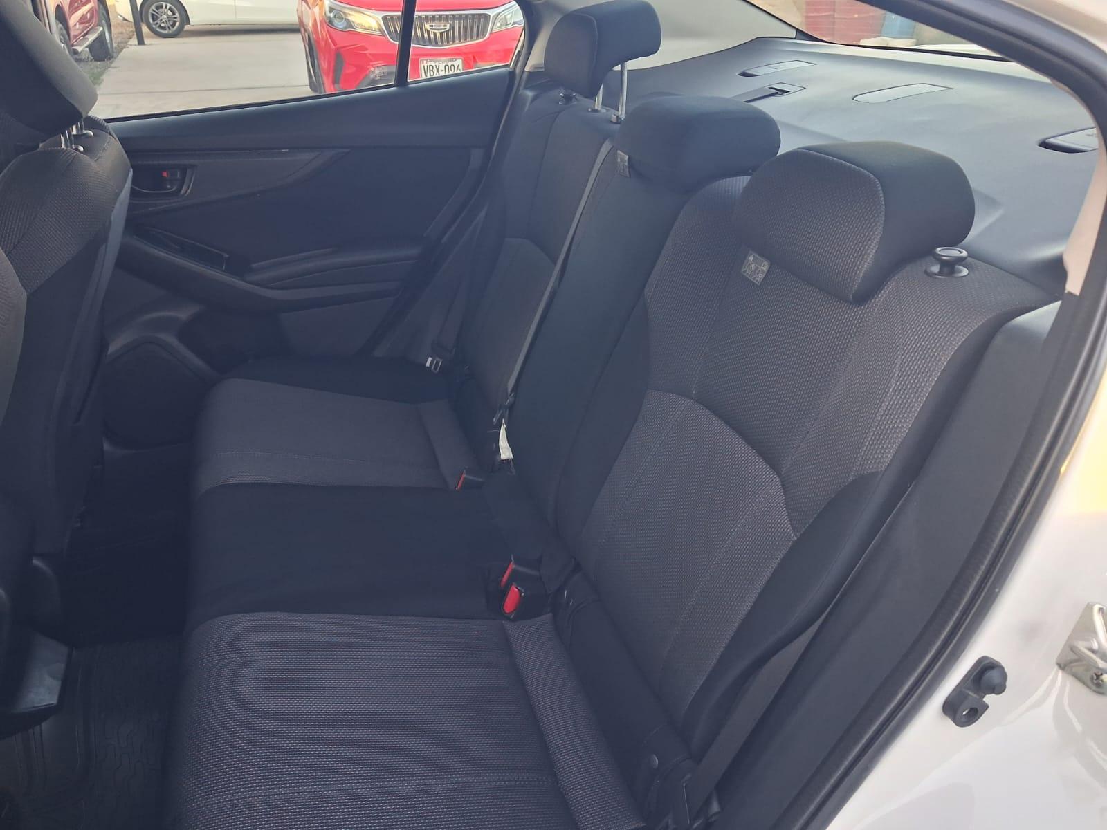 Subaru Impreza - foto 11