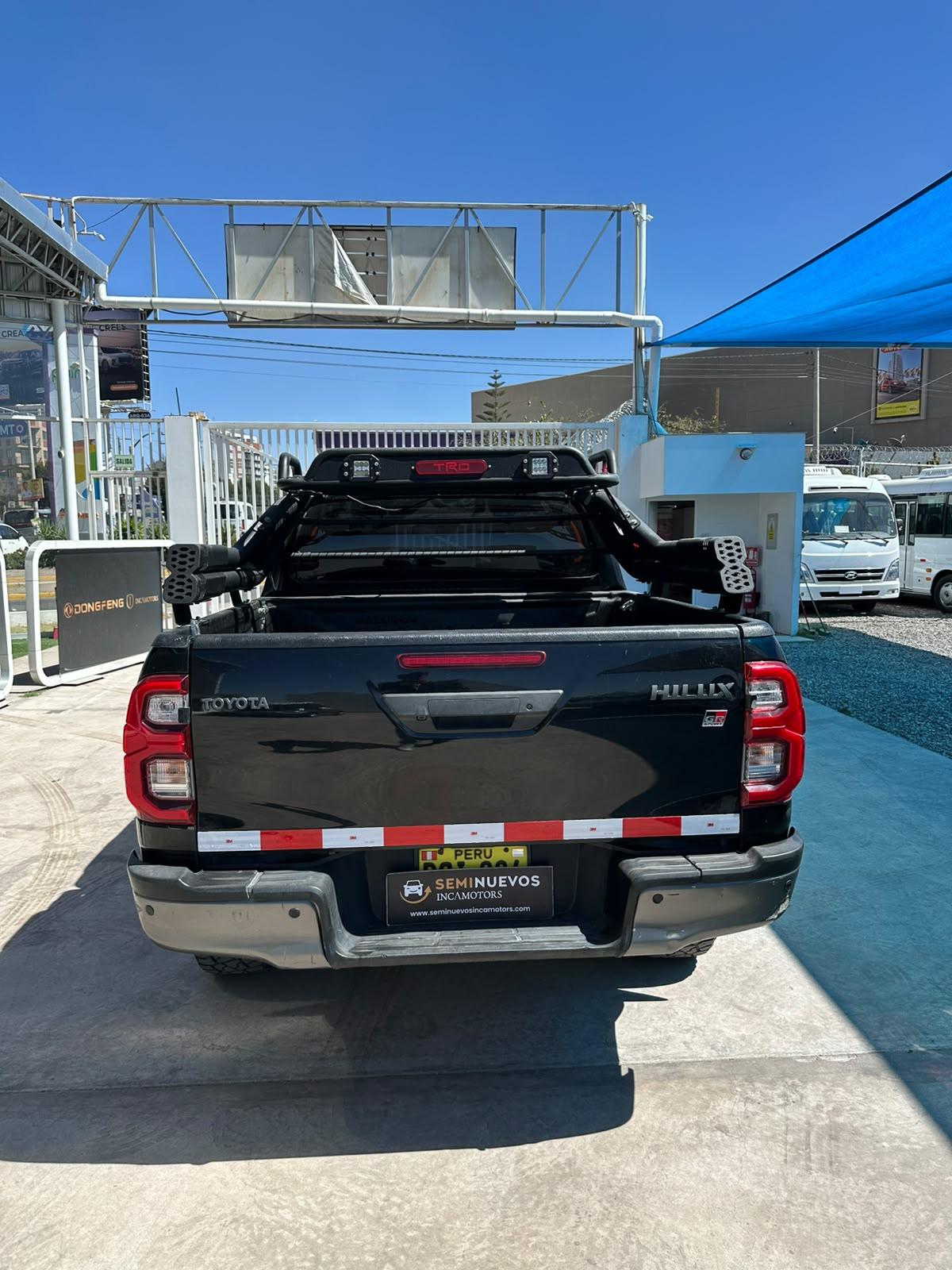 Toyota Hilux - foto 6