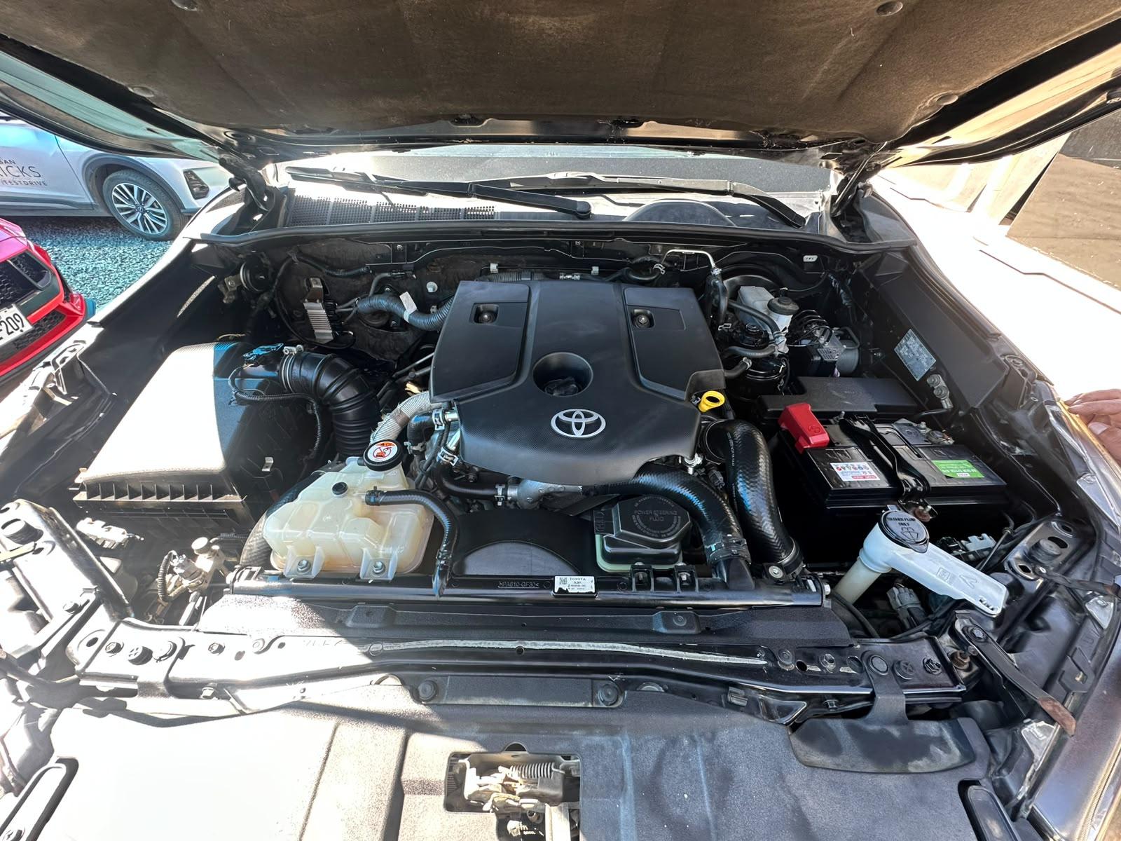 Toyota Hilux - foto 16