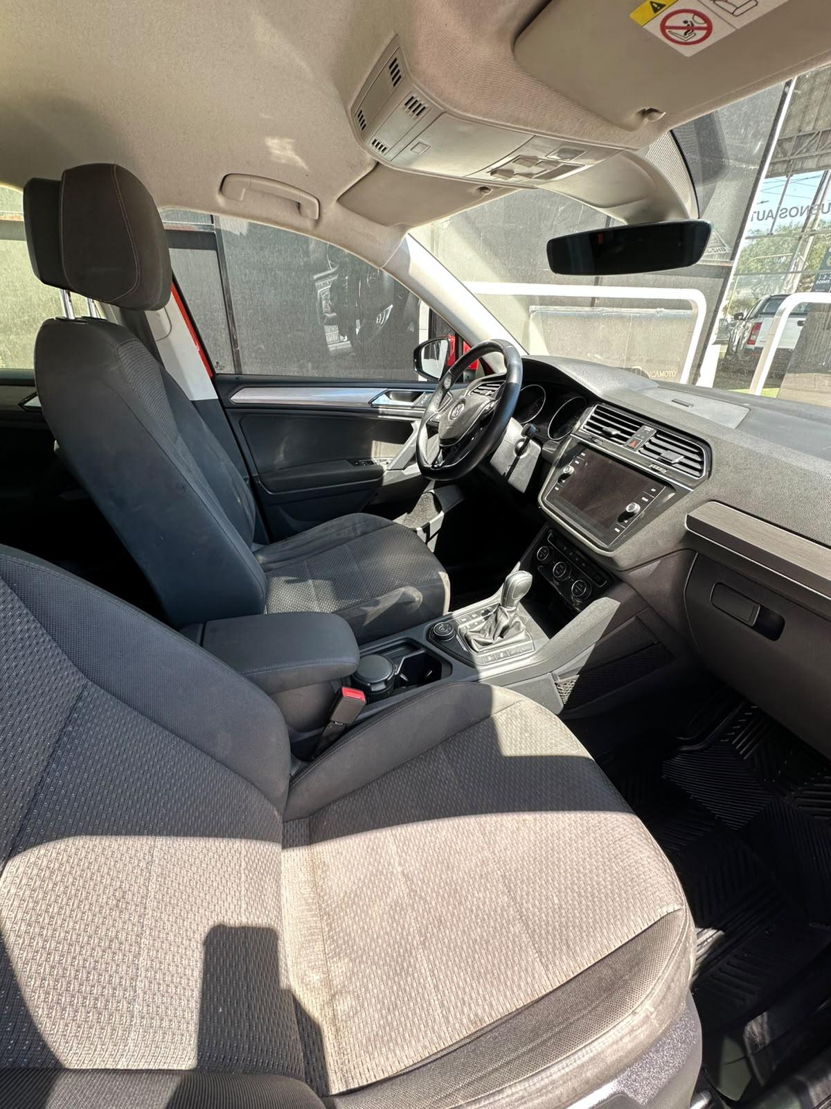 Volkswagen Tiguan - foto 11