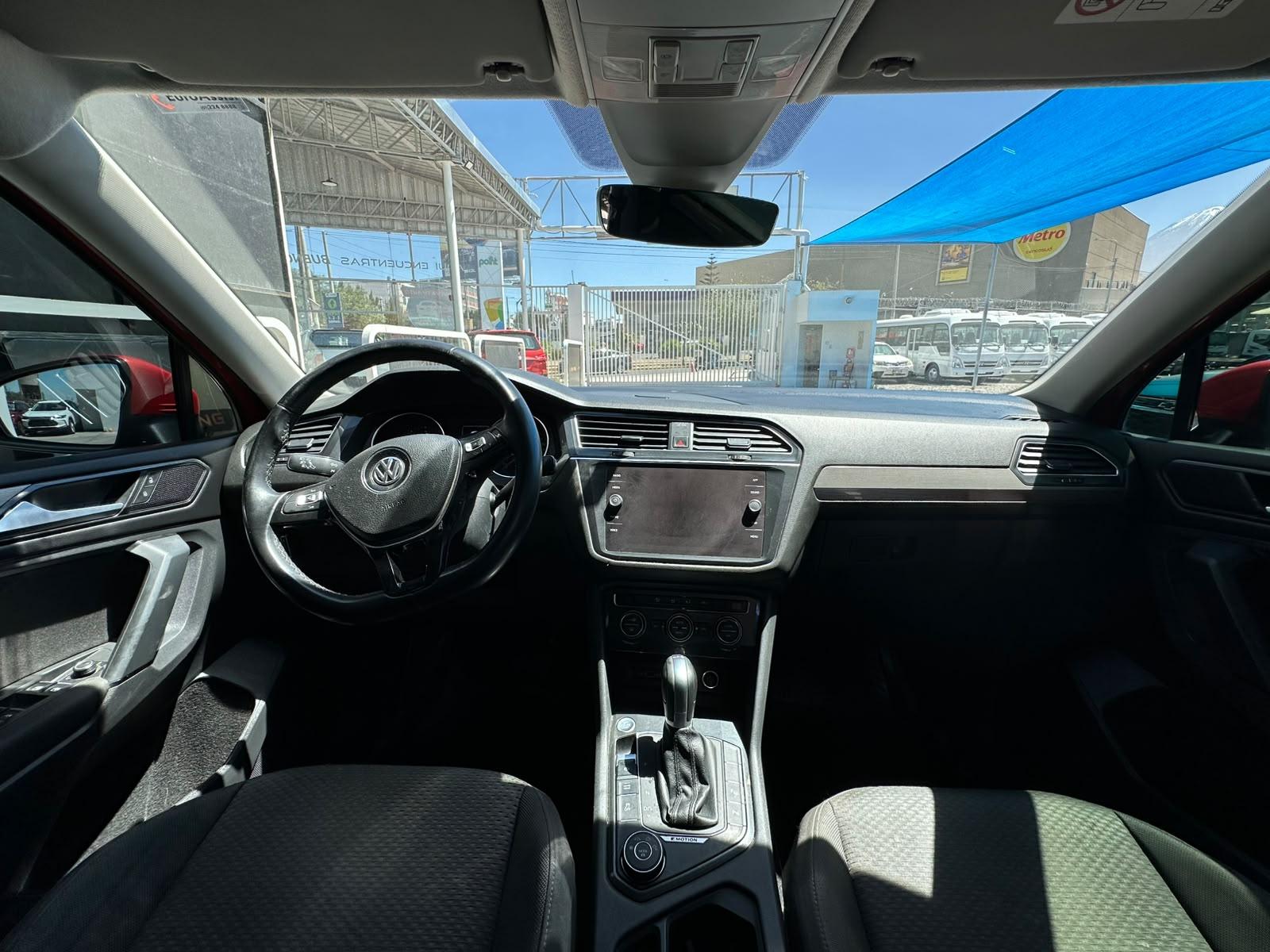 Volkswagen Tiguan - foto 12